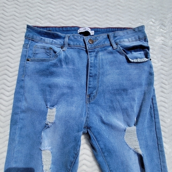 Vince Blue Co Distressed Jeans Size 13 Junior - Picture 1 of 9